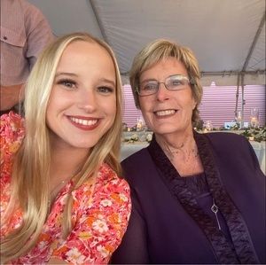 Meet your Posher, Megan